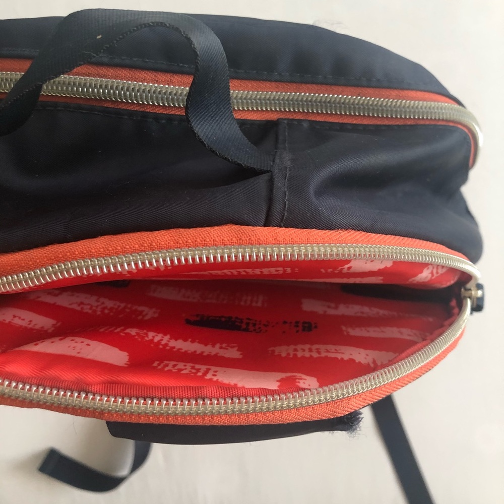 Backpack - Picture 3 of 6